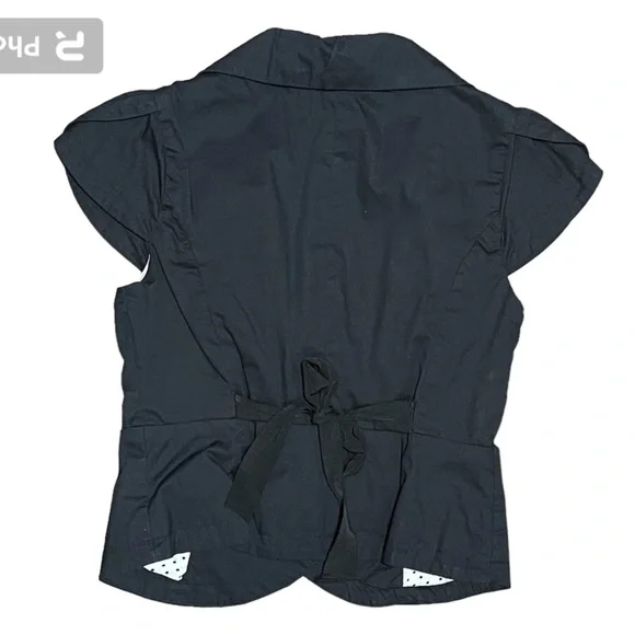 Black Structured Vest - Picture 2 of 6